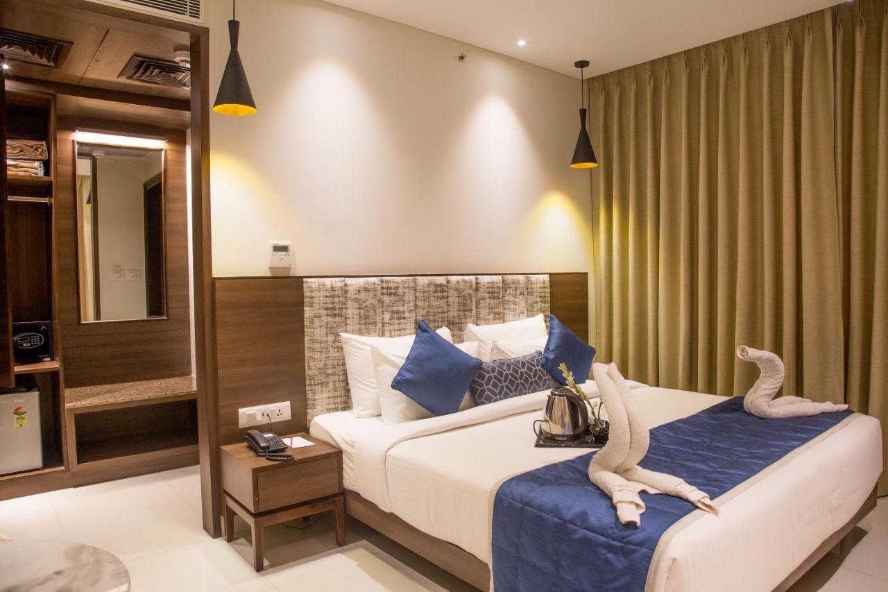 Hotel Sumaditya Jaipur Exteriör bild