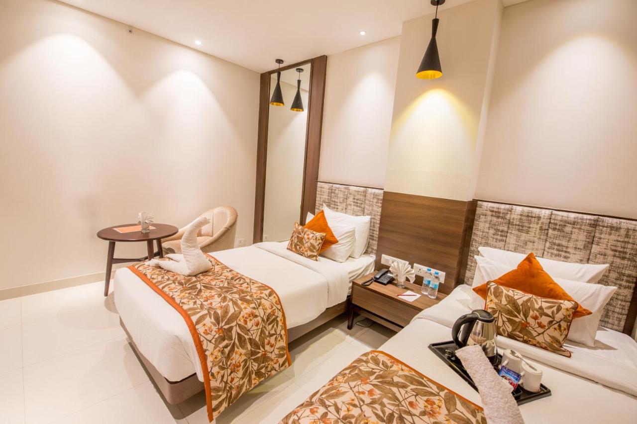 Hotel Sumaditya Jaipur Exteriör bild