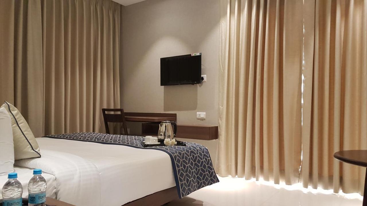 Hotel Sumaditya Jaipur Exteriör bild