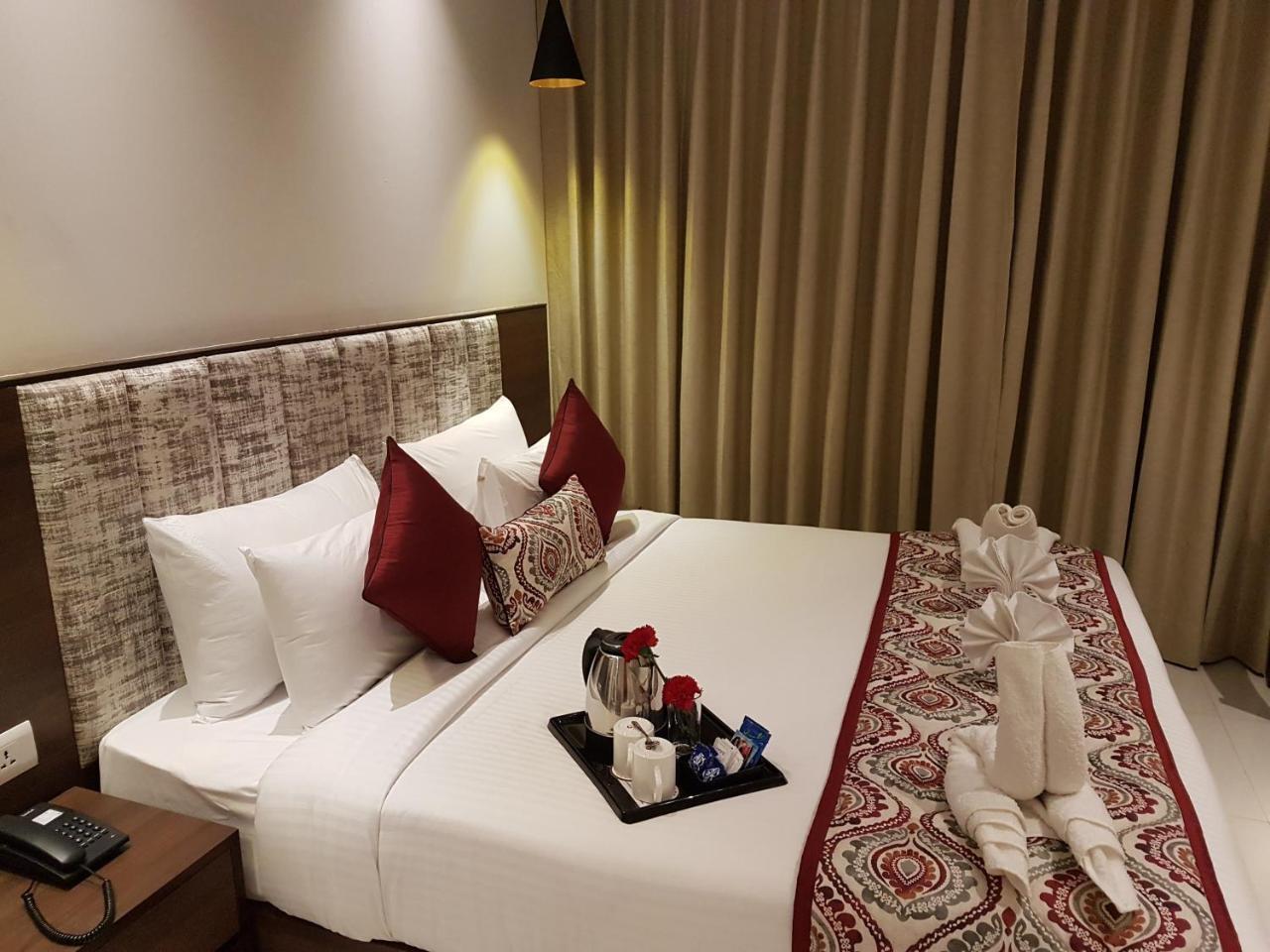 Hotel Sumaditya Jaipur Exteriör bild