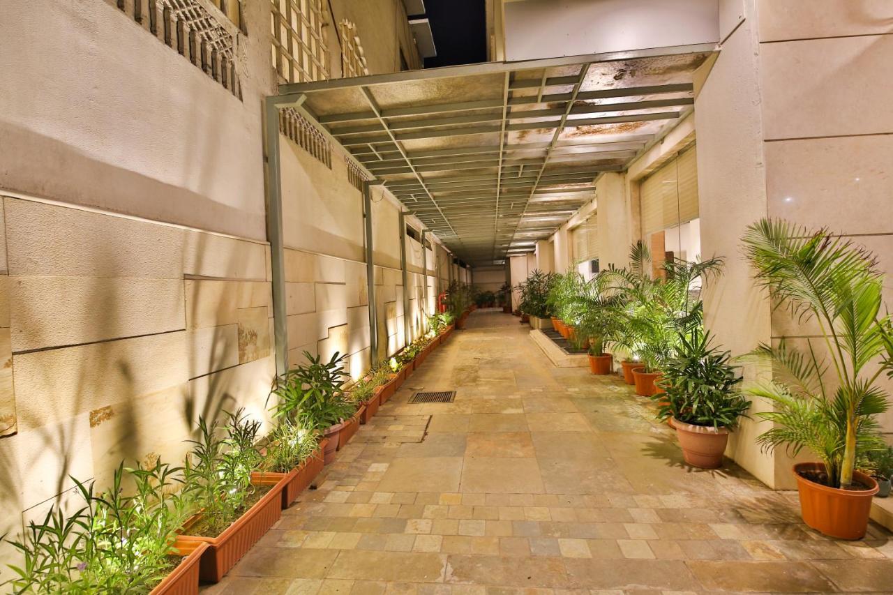 Hotel Sumaditya Jaipur Exteriör bild