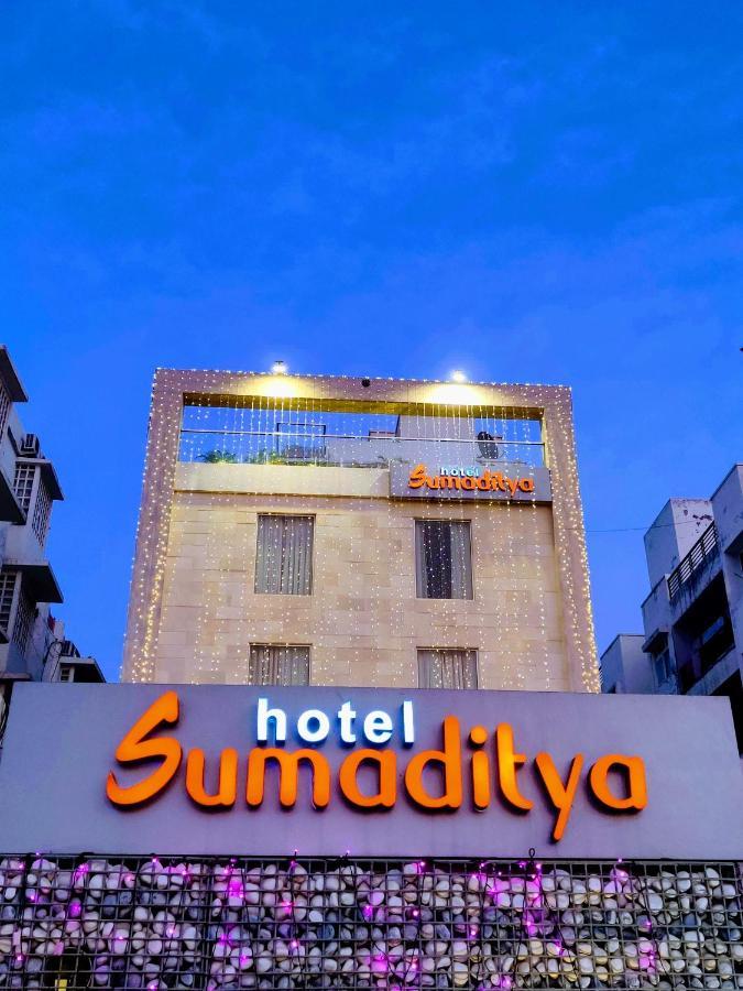 Hotel Sumaditya Jaipur Exteriör bild