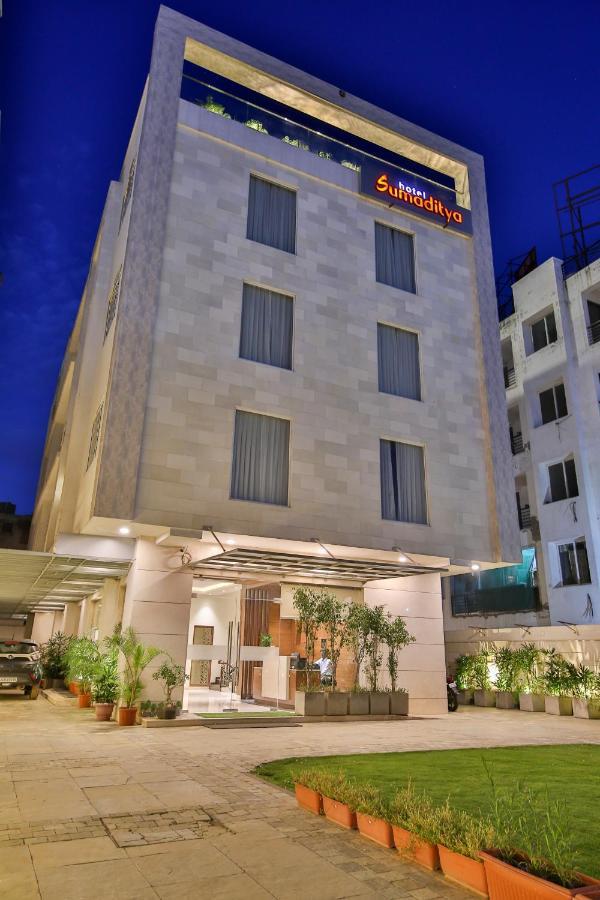 Hotel Sumaditya Jaipur Exteriör bild